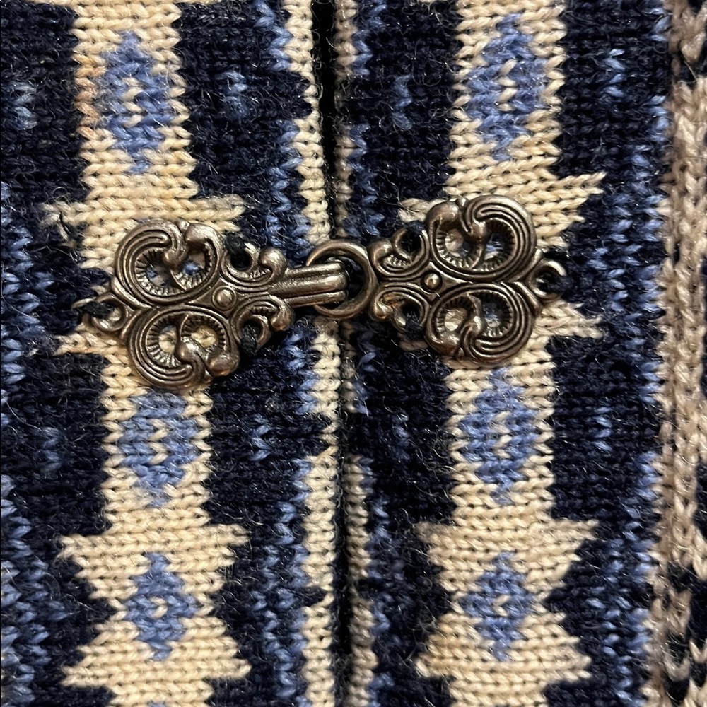 Men's Navy and Cream Norwegian Patterned Sweater / Vintage - Picture 3 of 12